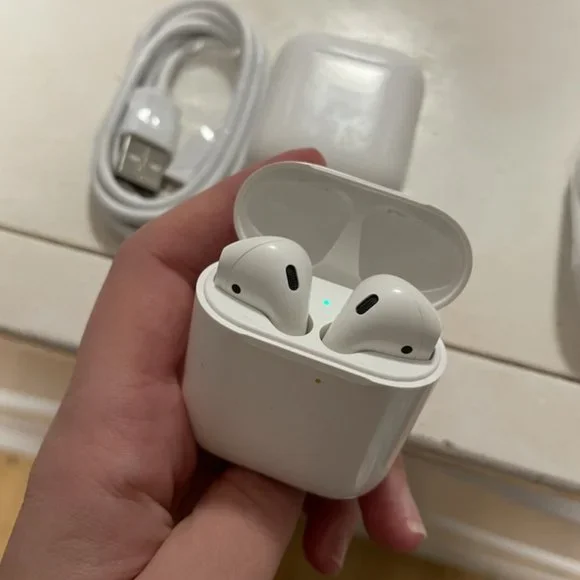 Apple Airpods Generation 2